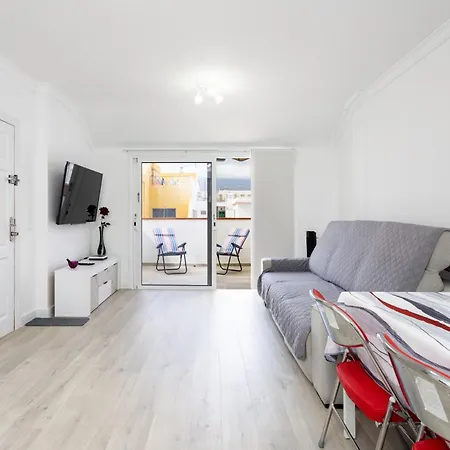 Home2book Ocean Breeze Apt, *